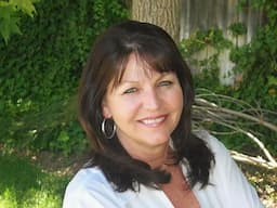 Lisa Woodward