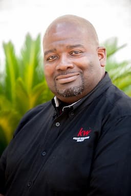 Barry Bolston