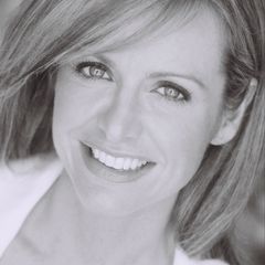 Christa Lyons
