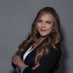 Claudia Lomeli