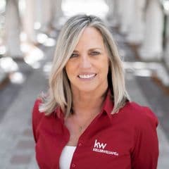 Cynthya Kladakis