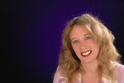 Dawn Arnold