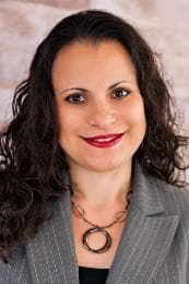 Elaine Molina
