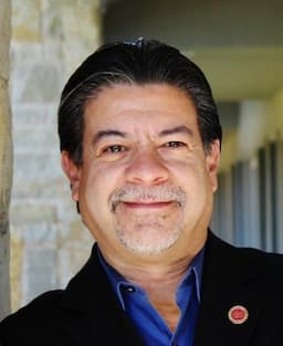 Joe Flores