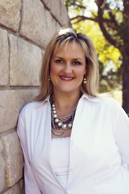 Lenore Boyd