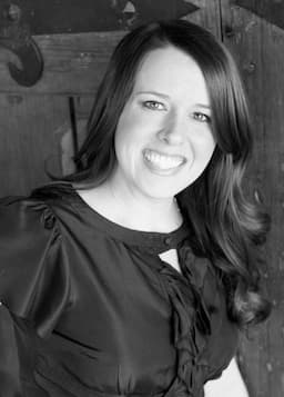 Lindsey Knight