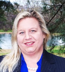 Lynne Garrett