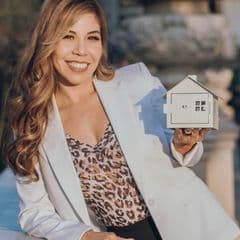 Monica Martinez Chin