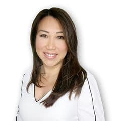 Tina Leonard