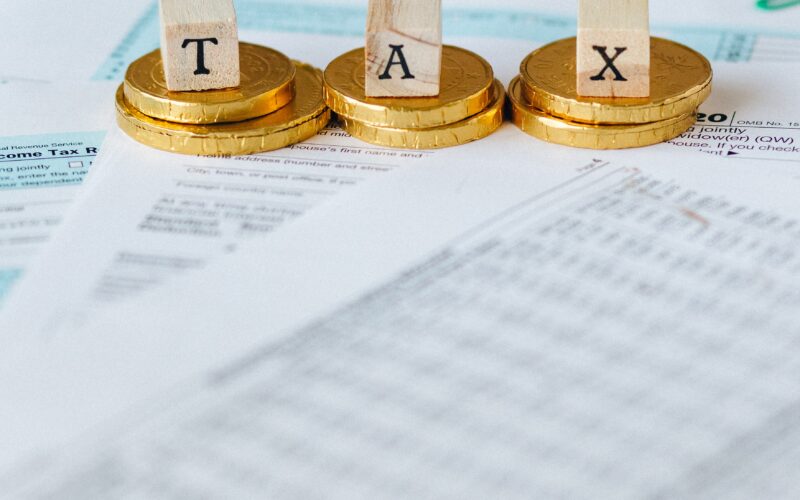 real estate agent taxes